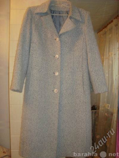 Продам: Женское пальто 50-52размер (весна-осень)