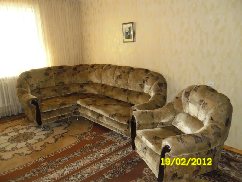Продам: Угловой диван и кресло-кровать