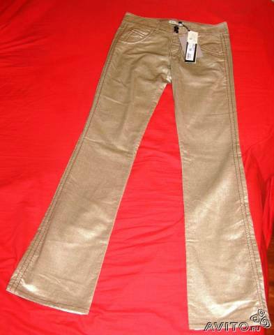 Продам: Новые бежевые брюки BGN из тонкого вельв