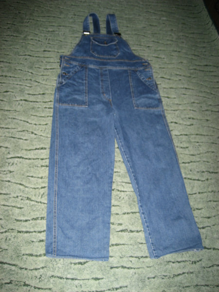 Продам: комбинезон джинсовый