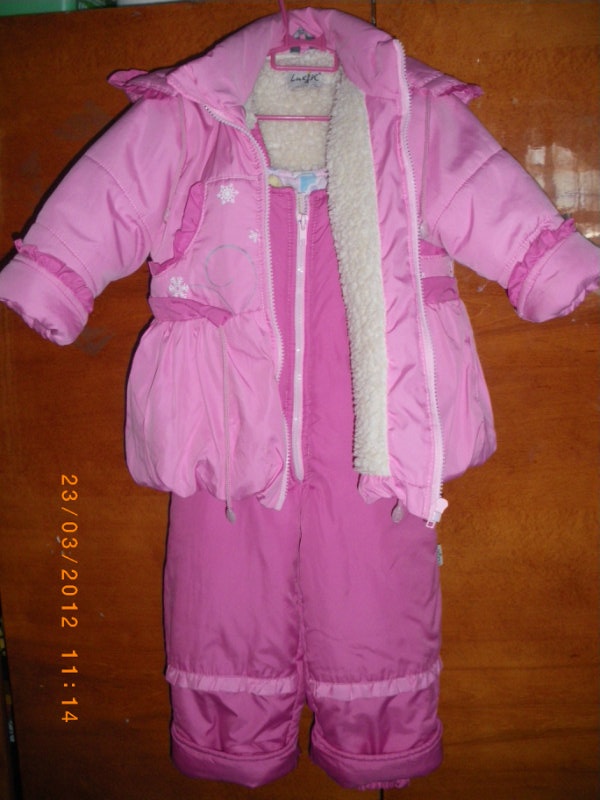 Продам: зимний полукомбинезон+куртка