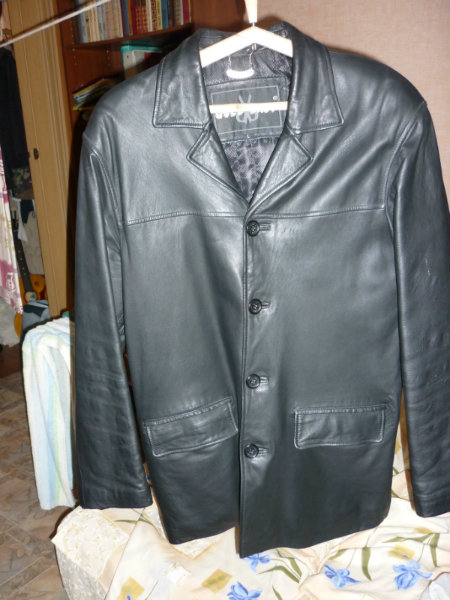 Продам: кожаную куртку