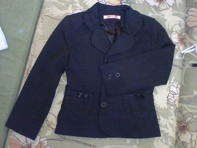 Продам: Школьная форма (пиджак, юбка, брюки)