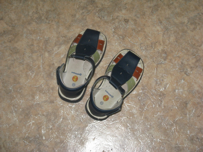 Продам: Детские сандалии