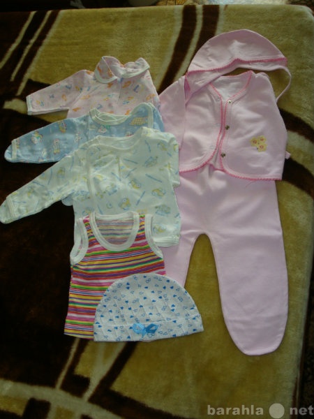 Продам: Детские одежки на новорожденного