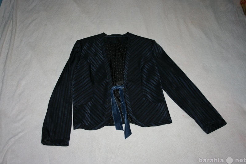 Продам: пиджак женский 48 р-р