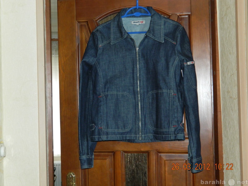 Продам: Джинсовая куртка на 11-13 лет