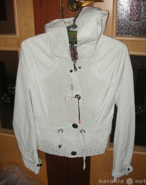 Продам: куртка к-з белая с жаткой