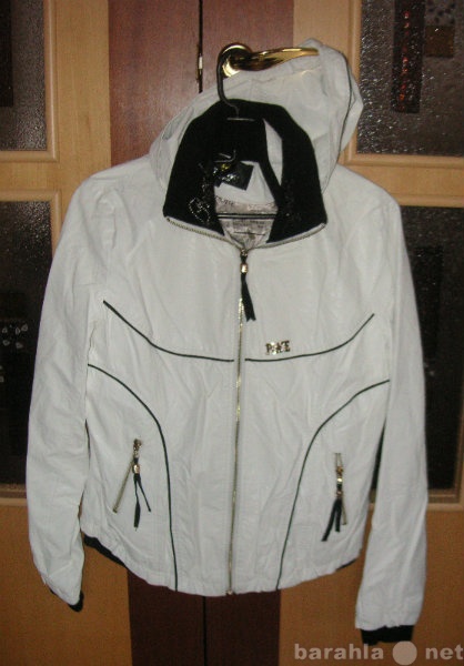 Продам: куртка белая+трикатож ворот