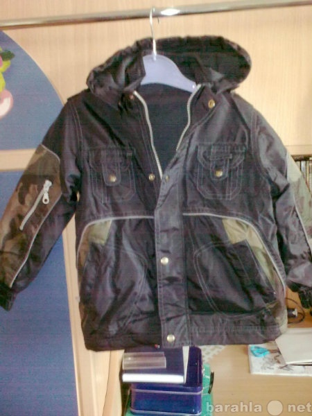 Продам: Демисезонная куртка для мальчика