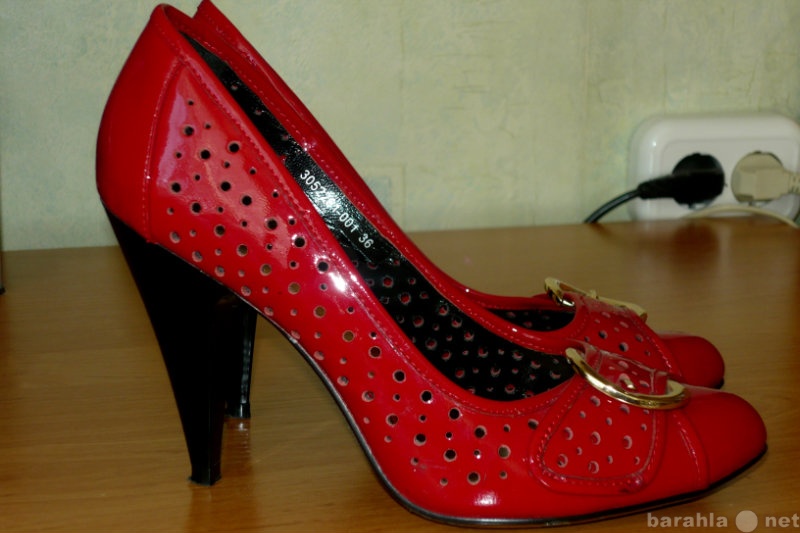 Продам: Красные кожаные туфли