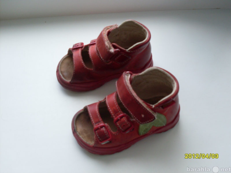 Продам: детские сандали 19 размер
