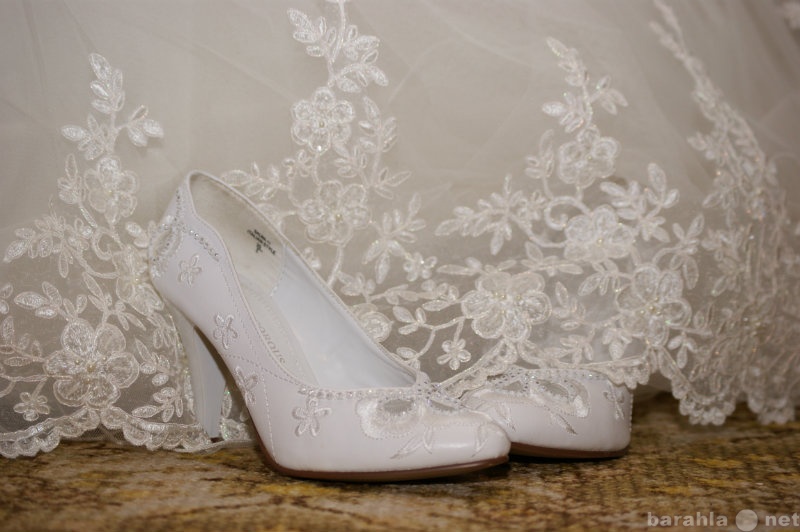 Продам: свадебные туфли 35 размера