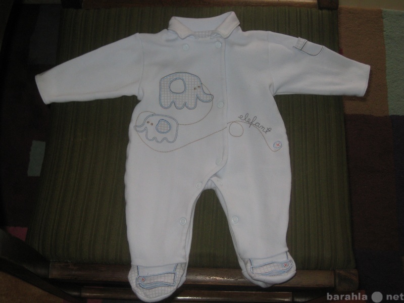 Продам: Детский костюм для новорожденного