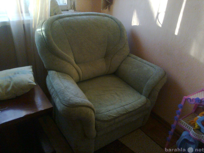 Продам: диван, 2 кресла