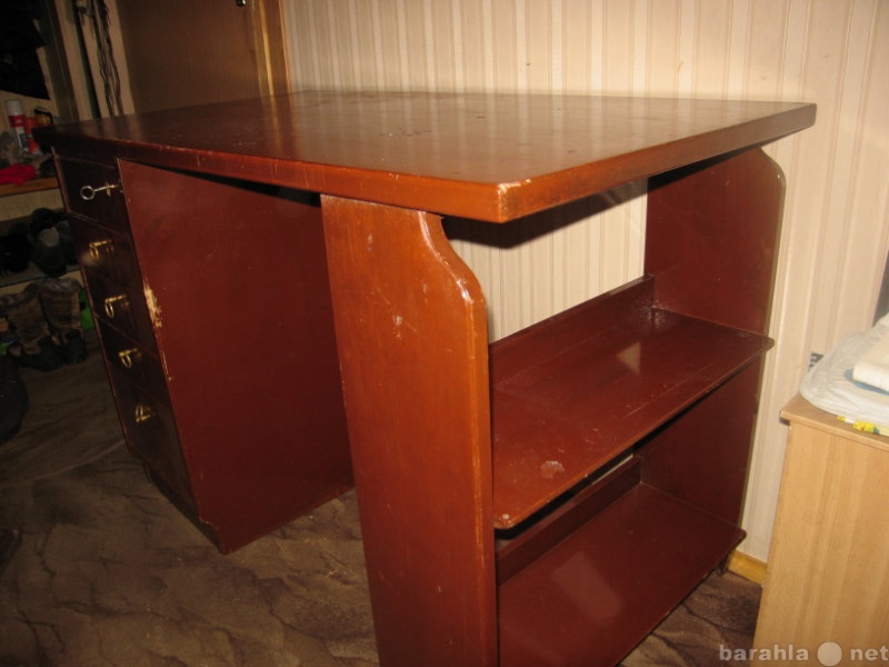 Продам: Письменный стол