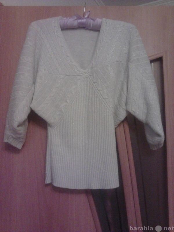 Продам: Женская вязанная кофта / блуза