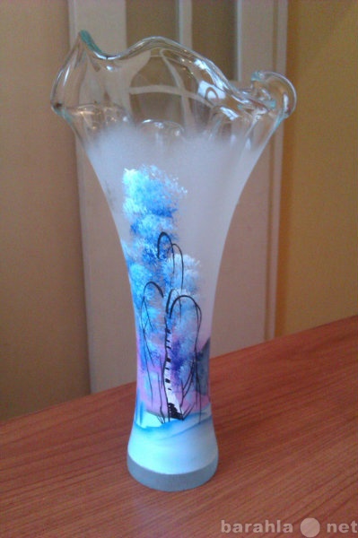 Продам: Стеклянная ваза с роспись в приятной гам