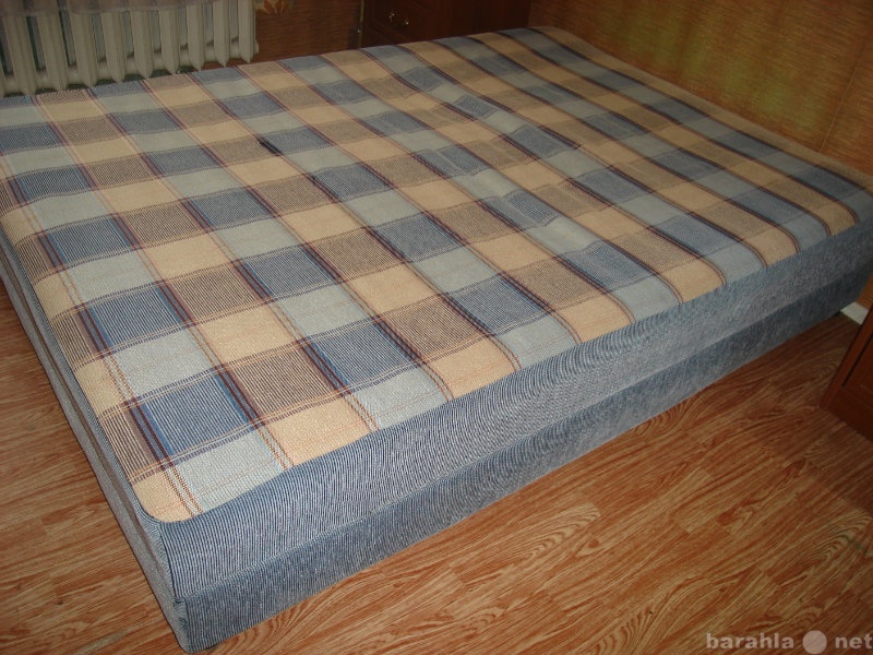 Продам: Кровать двухспальная