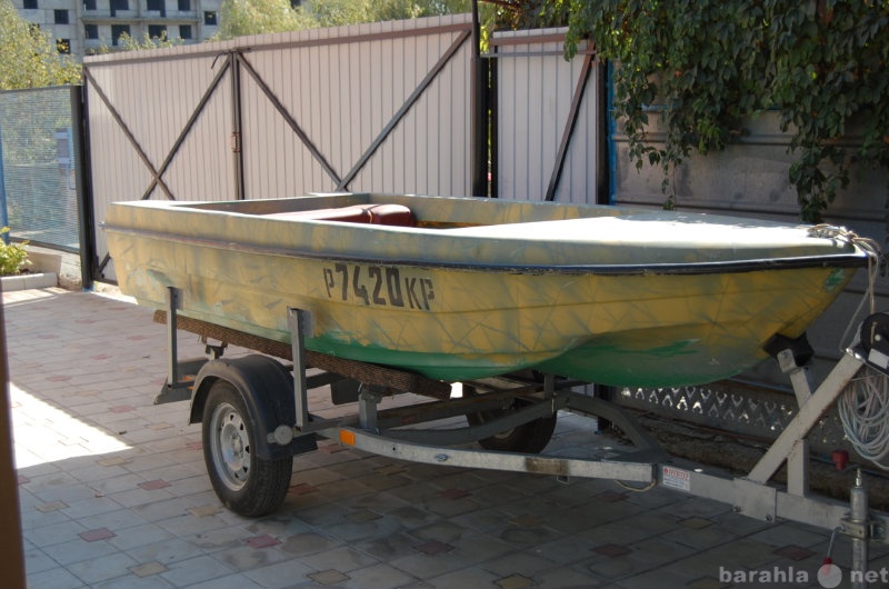 Продам: пластиковую лодку