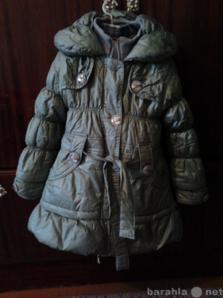 Продам: пальто для девочки 120/56