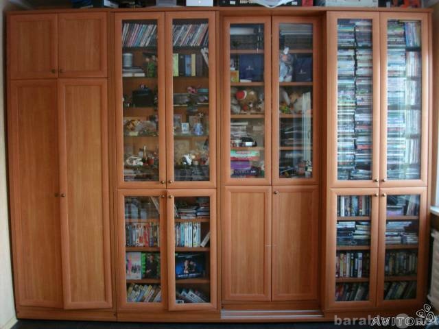 Продам: Платяной шкаф + шкаф с раздвижной библио