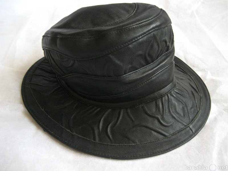 Продам: Шляпа черная кожаная