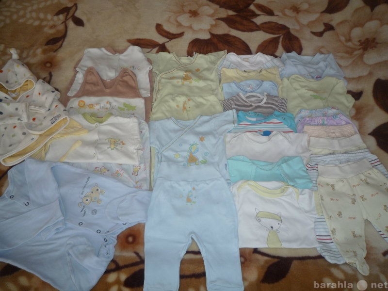 Продам: Одежда на новорожденного