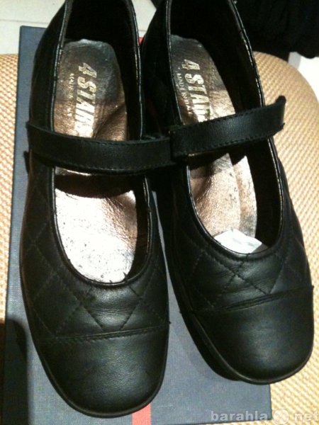Продам: кожанные туфли для девочки р.35