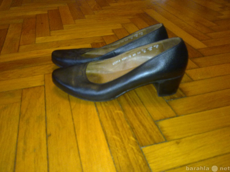 Продам: черные туфли, 40