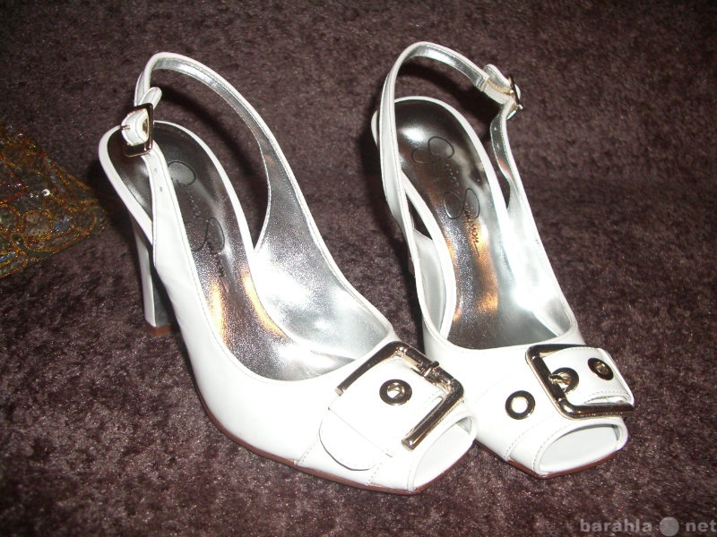 Продам: Туфли Jessica Simpson (новые)