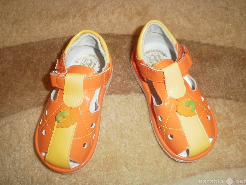 Продам: Детские сандалии