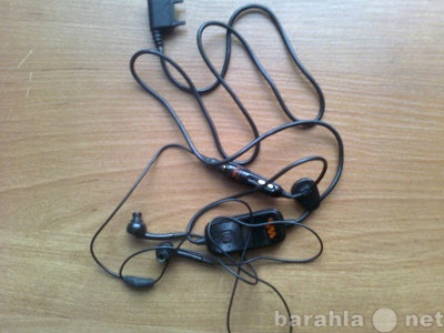 Продам: Проводная гарнитура Sony Ericsson HPM-82