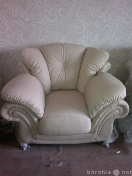 Продам: кожаное кресло