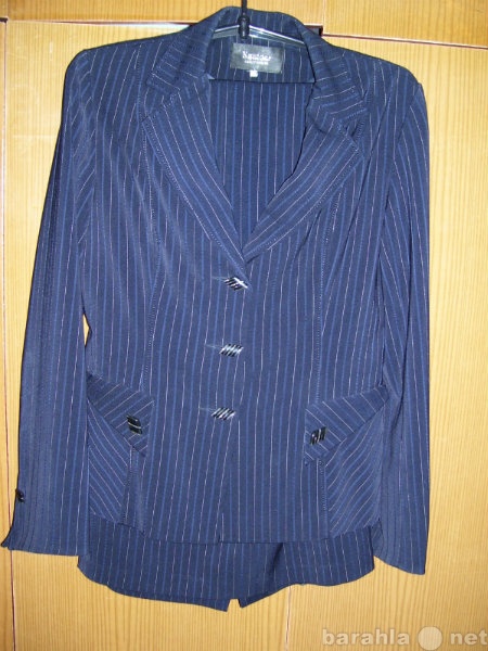 Продам: женский костюм тройка (жакет,юбка,брюки)