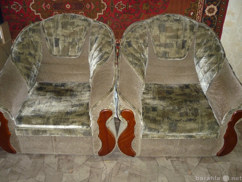 Продам: два кресла и диван