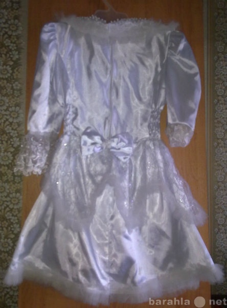 Продам: Красивое платье для девочки