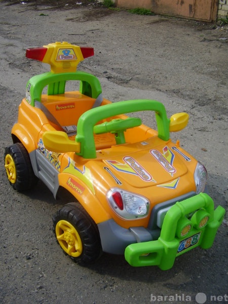 Продам: Детский электромобиль