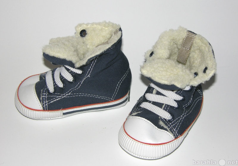 Продам: Обувь для малышей Fox