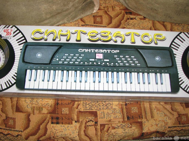 Продам: синтезатор 54 клавиш с микроф
