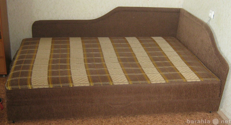 Продам: Продается кровать-тахта с подъемным меха