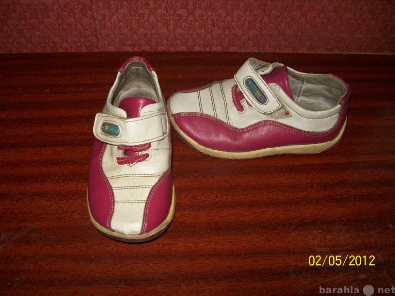 Продам: ботинки кроссовки