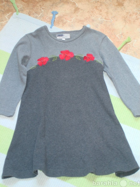 Продам: Фирменное платье для девочки 2-3 года
