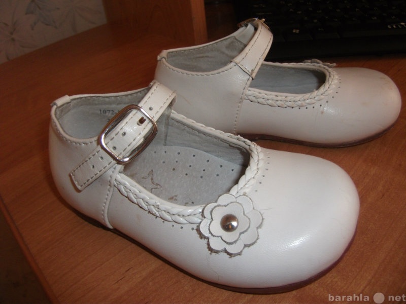 Продам: туфли размер 21