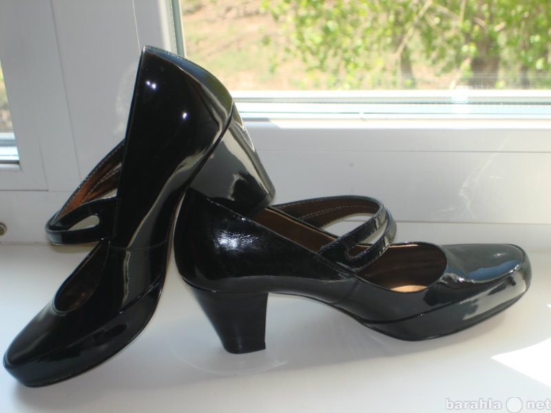 Продам: Новые женские туфли Clarks. Размер 36.
