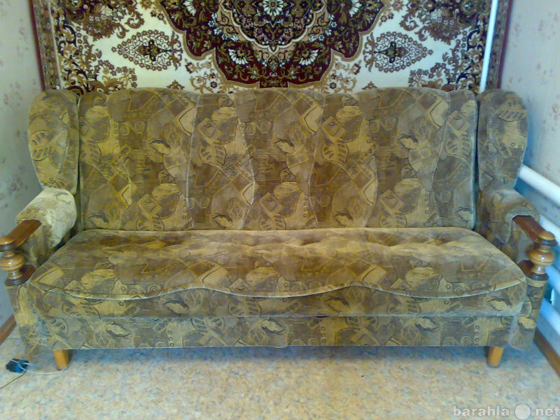 Продам: диван и два кресла