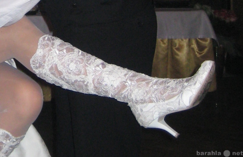 Продам: Сапожки свадебные ажурные гипюровые