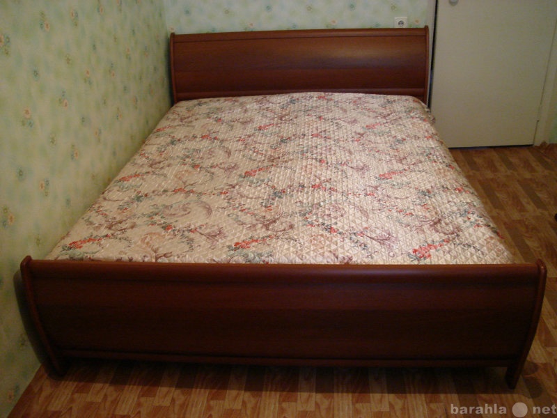 Продам: продам 2-х спальную кровать 160*200