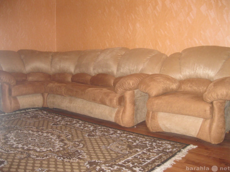 Продам: диван угловой + кресло (латекс)