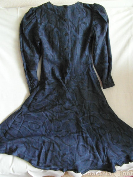 Продам: Платье шерстяное синее